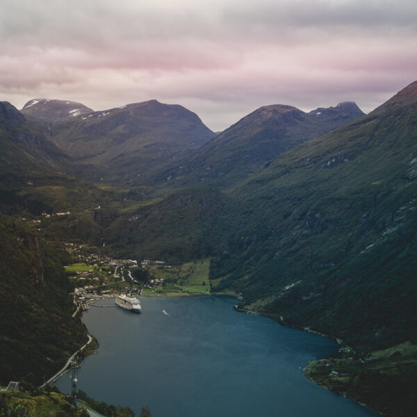 Skip i Geiranger